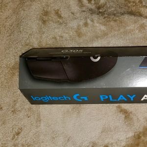 Logitech G305 mouse and mouse pad bundle
